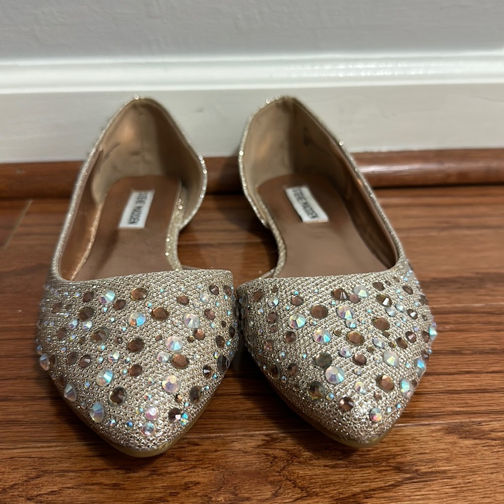 Steve Madden - Iggi Rhinestone Pointed Toe Flats